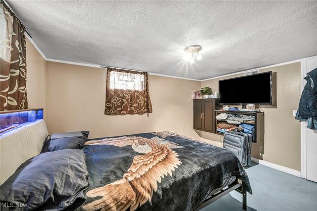 37865 Lorie Boulevard, Avon, OH 44011