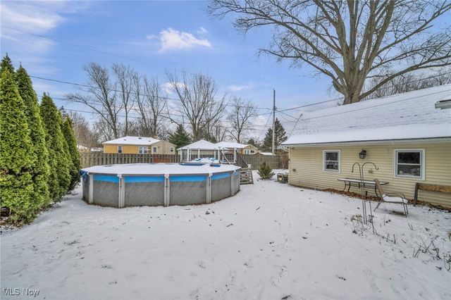 37865 Lorie Boulevard, Avon, OH 44011