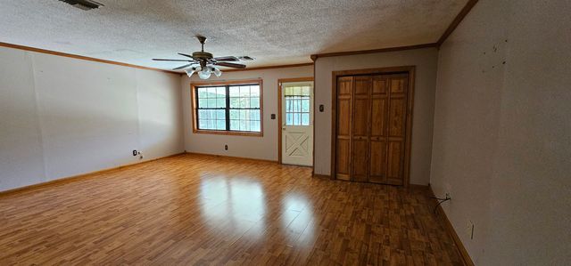 1212 Onstead St, Morgan City, LA 70380