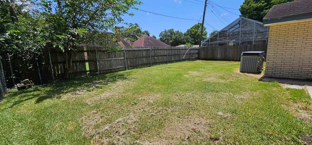 1212 Onstead St, Morgan City, LA 70380