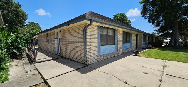 1212 Onstead St, Morgan City, LA 70380