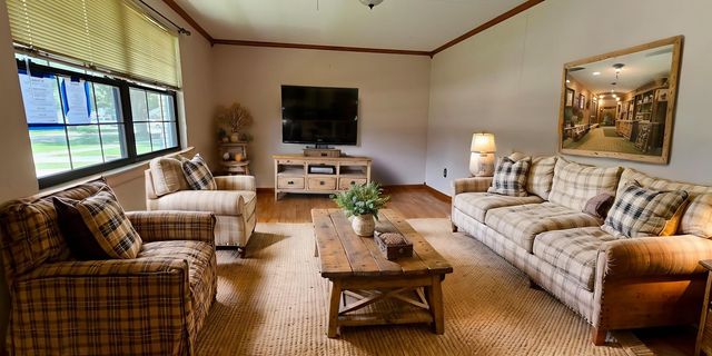 1212 Onstead St, Morgan City, LA 70380