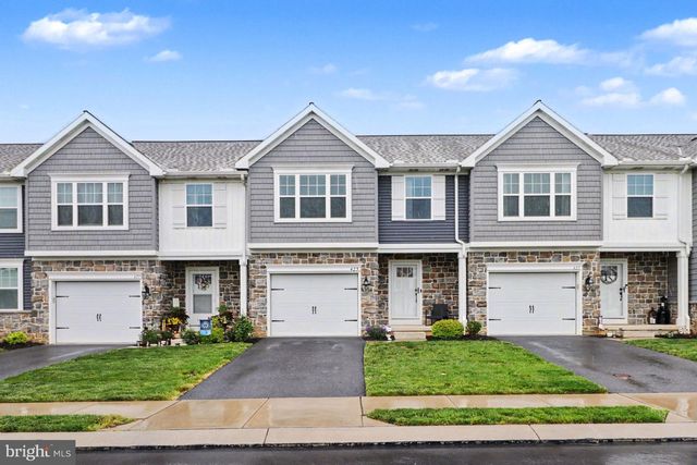 425 MAYAPPLE DR, Annville, PA 17003