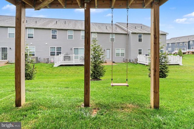 425 MAYAPPLE DR, Annville, PA 17003