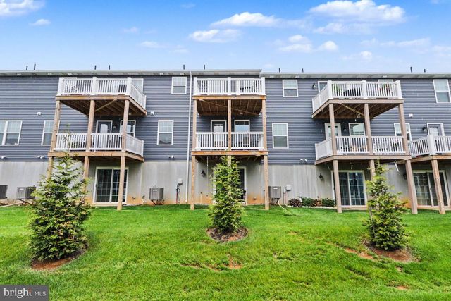 425 MAYAPPLE DR, Annville, PA 17003