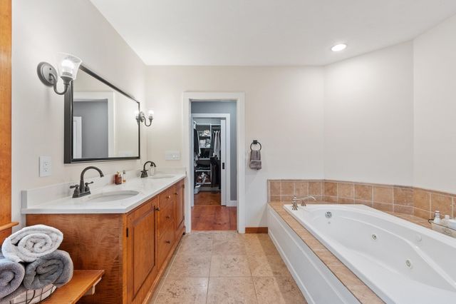 24 Rocky Dundee Road, Bolton, MA 01740