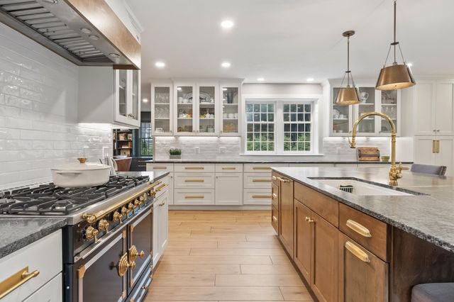 24 Rocky Dundee Road, Bolton, MA 01740