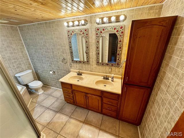 24129 Granite Avenue, Lewistown, MO 63452