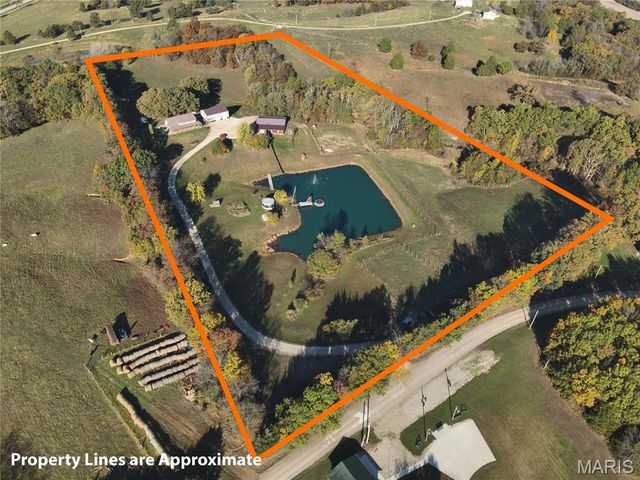 24129 Granite Avenue, Lewistown, MO 63452