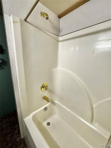 24129 Granite Avenue, Lewistown, MO 63452