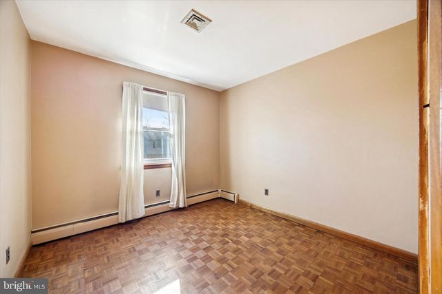 913 WOODSIDE AVE, Secane, PA 19018