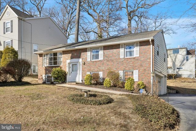 913 WOODSIDE AVE, Secane, PA 19018