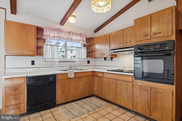 913 WOODSIDE AVE, Secane, PA 19018