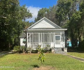 4219 Bellview Avenue, Moss Point, MS 39563