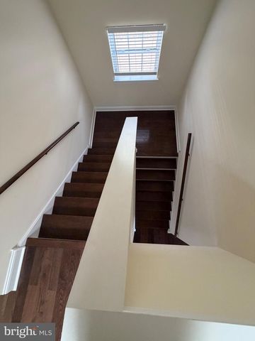 7804-00 LARGE ST, Philadelphia, PA 19152