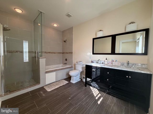 7804-00 LARGE ST, Philadelphia, PA 19152