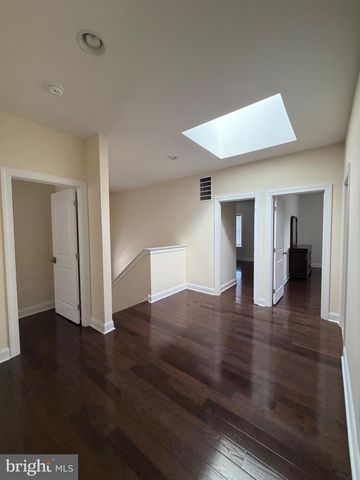 7804-00 LARGE ST, Philadelphia, PA 19152