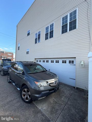 7804-00 LARGE ST, Philadelphia, PA 19152