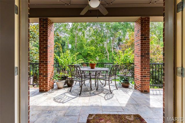 44 Broadview Drive, Clayton, MO 63105