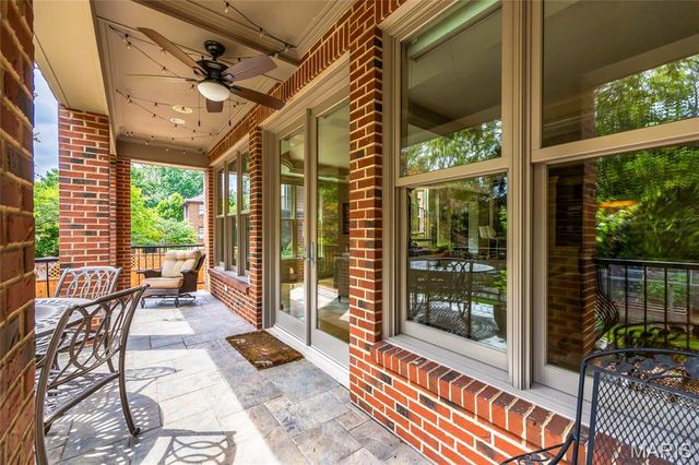 44 Broadview Drive, Clayton, MO 63105