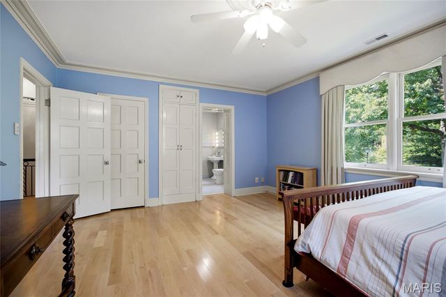 44 Broadview Drive, Clayton, MO 63105