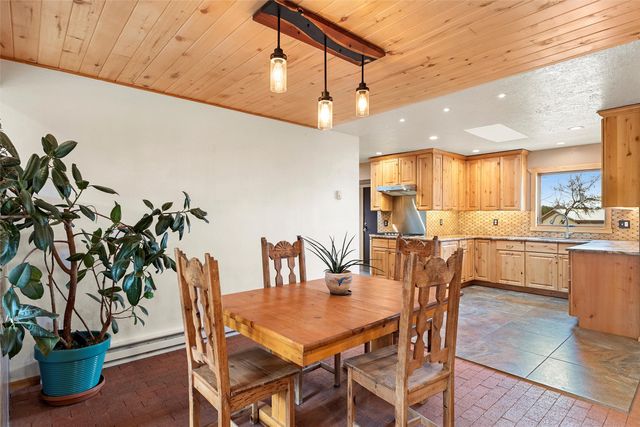 162 Piedra Loop, White Rock, NM 87547