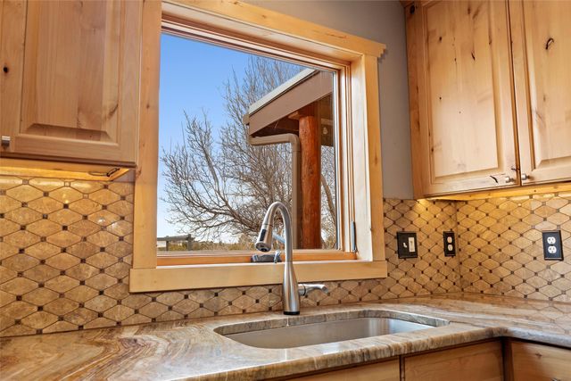 162 Piedra Loop, White Rock, NM 87547