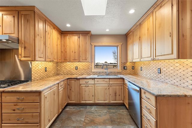 162 Piedra Loop, White Rock, NM 87547