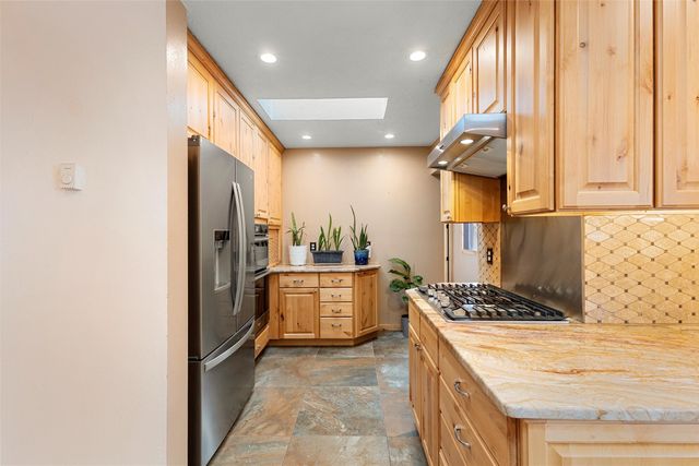 162 Piedra Loop, White Rock, NM 87547