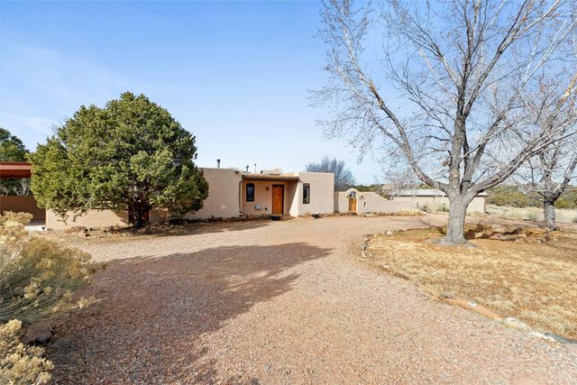 162 Piedra Loop, White Rock, NM 87547