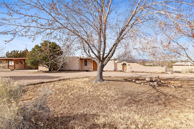 162 Piedra Loop, White Rock, NM 87547