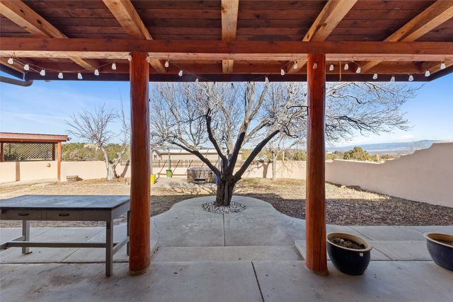 162 Piedra Loop, White Rock, NM 87547