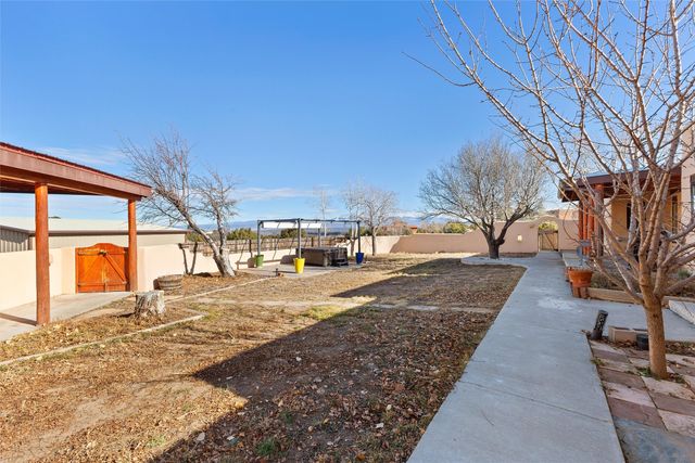 162 Piedra Loop, White Rock, NM 87547