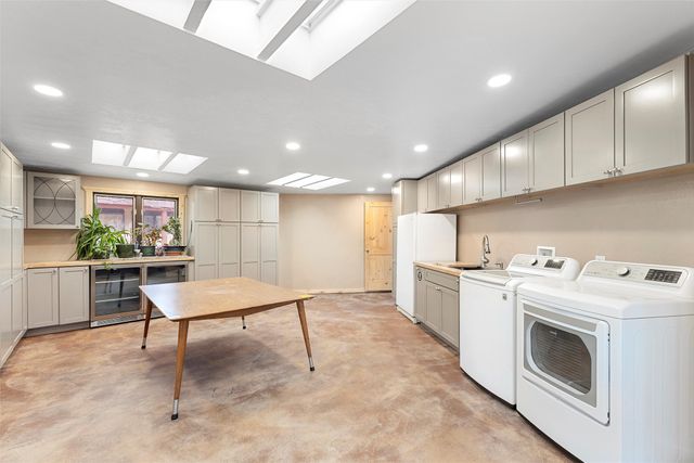 162 Piedra Loop, White Rock, NM 87547