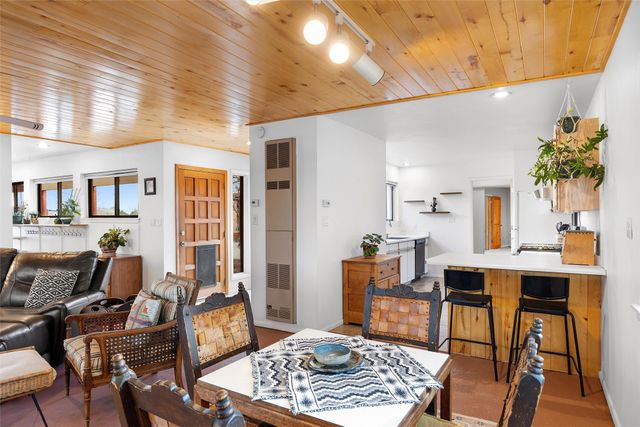 162 Piedra Loop, White Rock, NM 87547