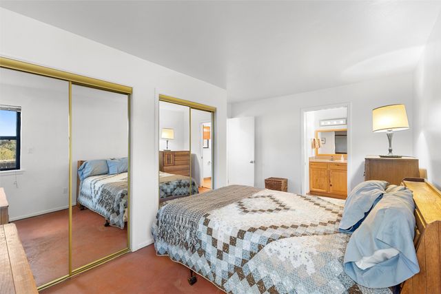 162 Piedra Loop, White Rock, NM 87547