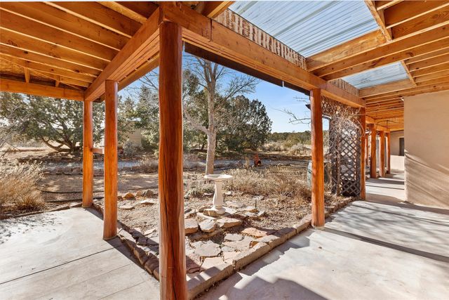 162 Piedra Loop, White Rock, NM 87547