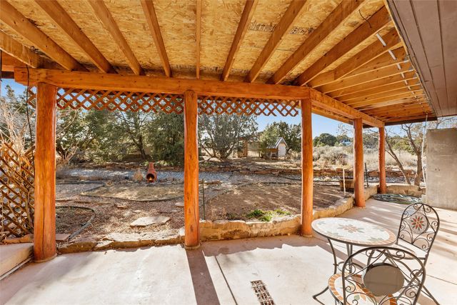 162 Piedra Loop, White Rock, NM 87547