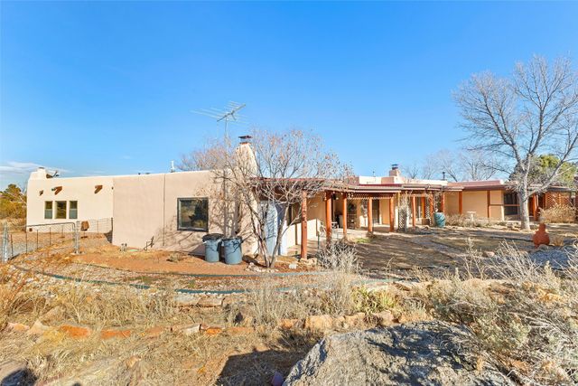 162 Piedra Loop, White Rock, NM 87547