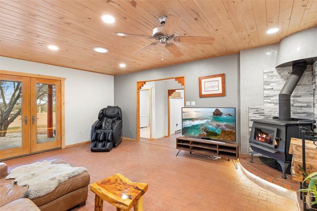 162 Piedra Loop, White Rock, NM 87547