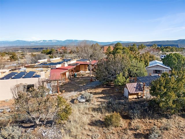 162 Piedra Loop, White Rock, NM 87547