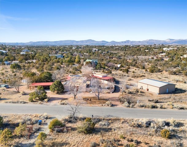 162 Piedra Loop, White Rock, NM 87547