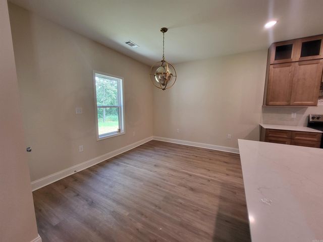 929 N Jeff Davis Avenue, Jacksonville, AR 72076