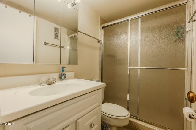 260 Roaring Fork Road, Gatlinburg, TN 37738