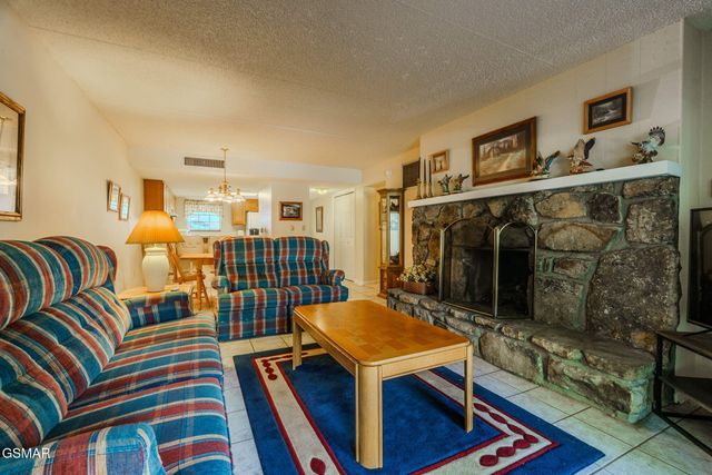 260 Roaring Fork Road, Gatlinburg, TN 37738