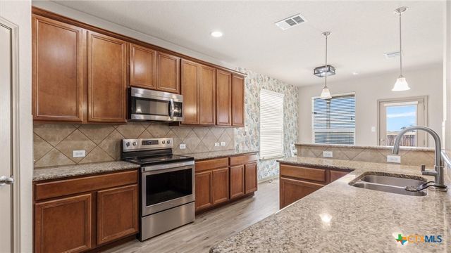 843 Avery Parkway, New Braunfels, TX 78130