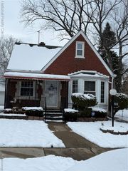 9316 Whitcomb Street, Detroit, MI 48228