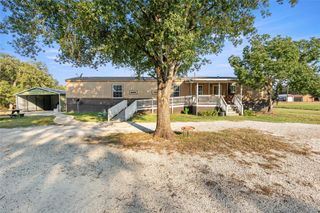 5426 Highway 90, Madisonville, TX 77864