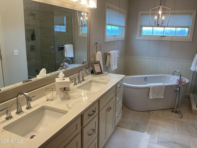 8464 Indian Lake Drive, Findlay, OH 45840