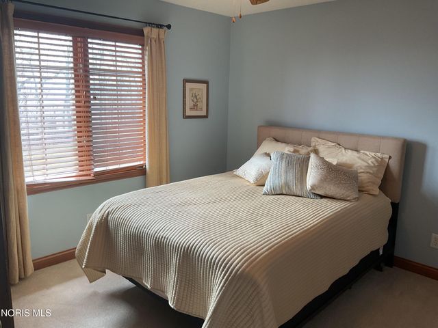 8464 Indian Lake Drive, Findlay, OH 45840